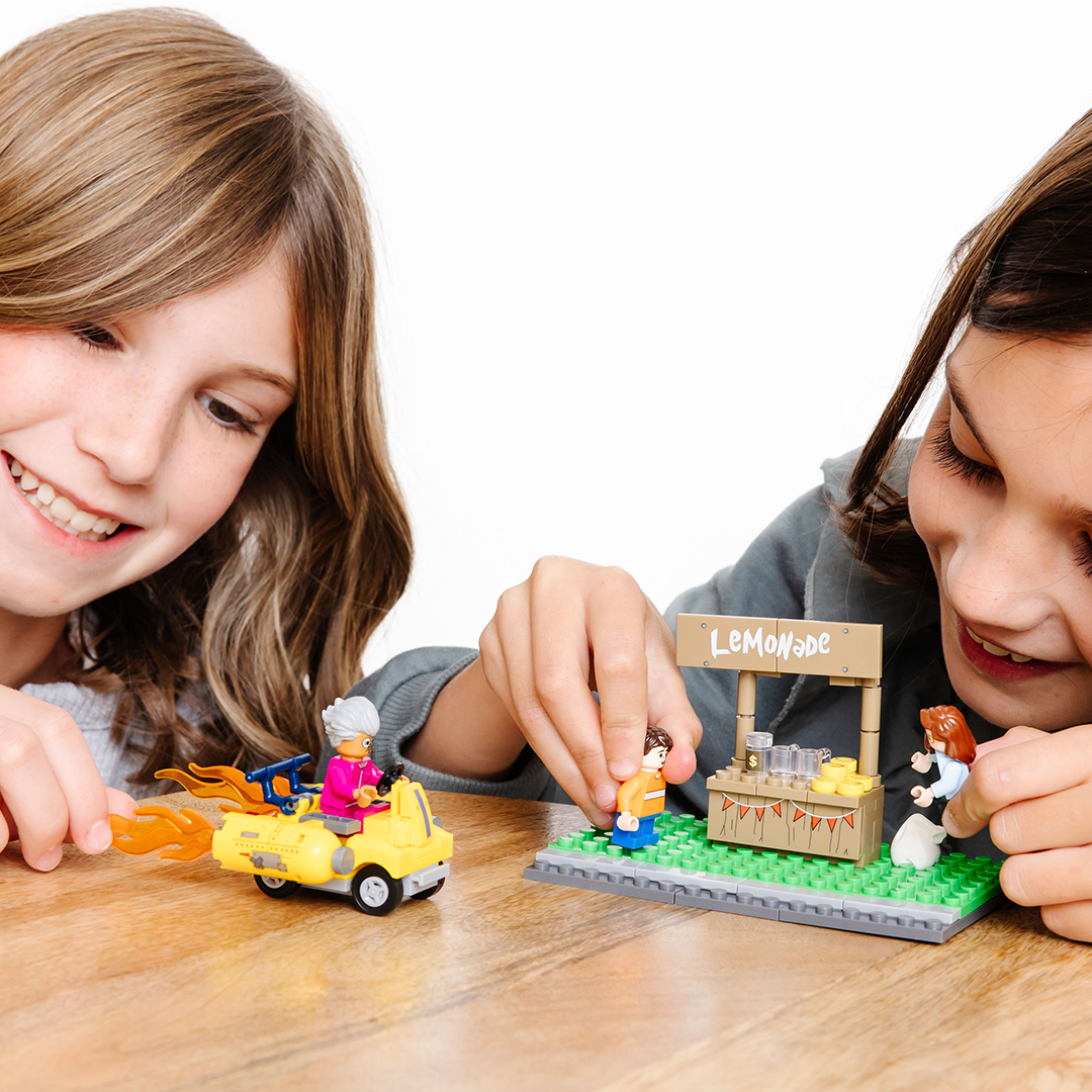 Tuttle Twins "When Laws Give you Lemons" Lego Brick Set