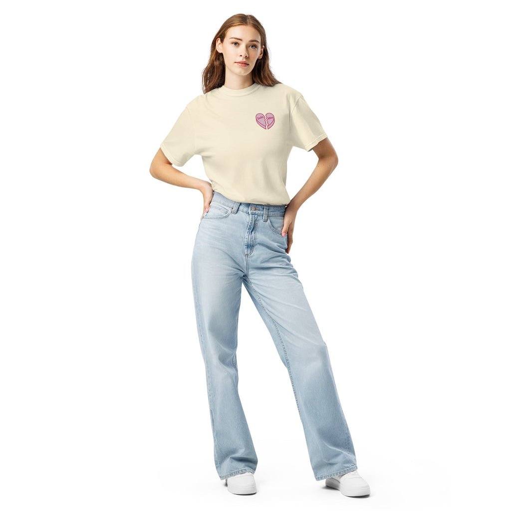 SOLO MIO Embroidered Broken Heart T-Shirt