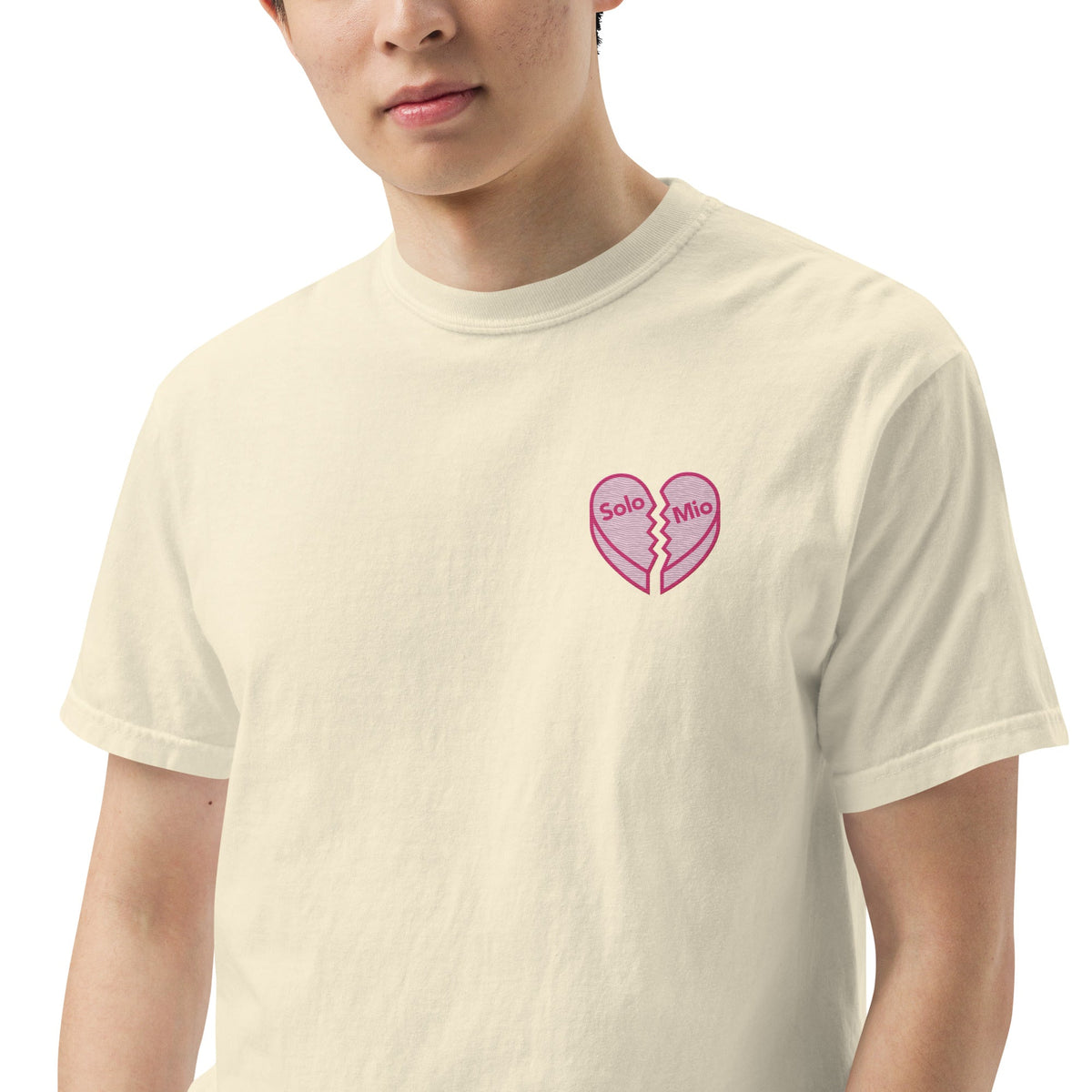 SOLO MIO Embroidered Broken Heart T-Shirt